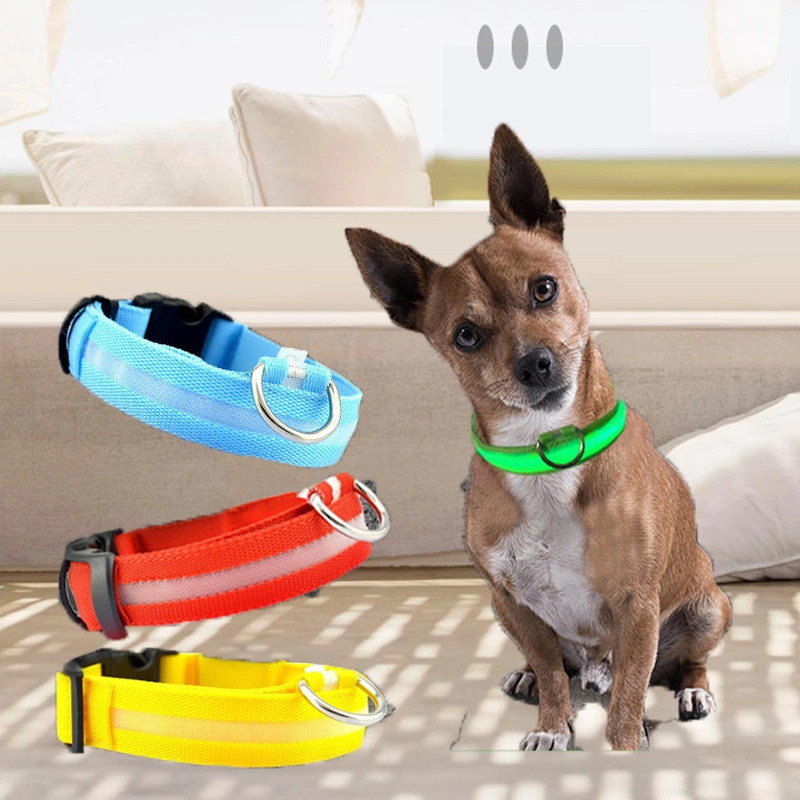 Chinese Factory Wholesale Adjustable LED Lighting Anti Loss Dog Collar Dog Accessories